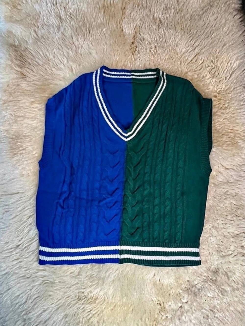 Wild Fable Sz M Sweater Vest Oversized Cable Knit VNeck Blue Green Tennis Preppy
